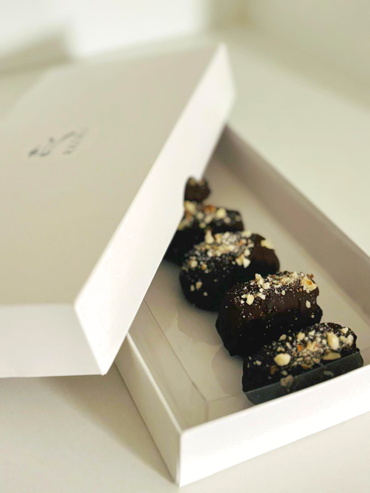 Le coffret de 6 dattes medjool