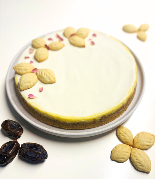 Cheesecake au caramel de dattes & eau de rose